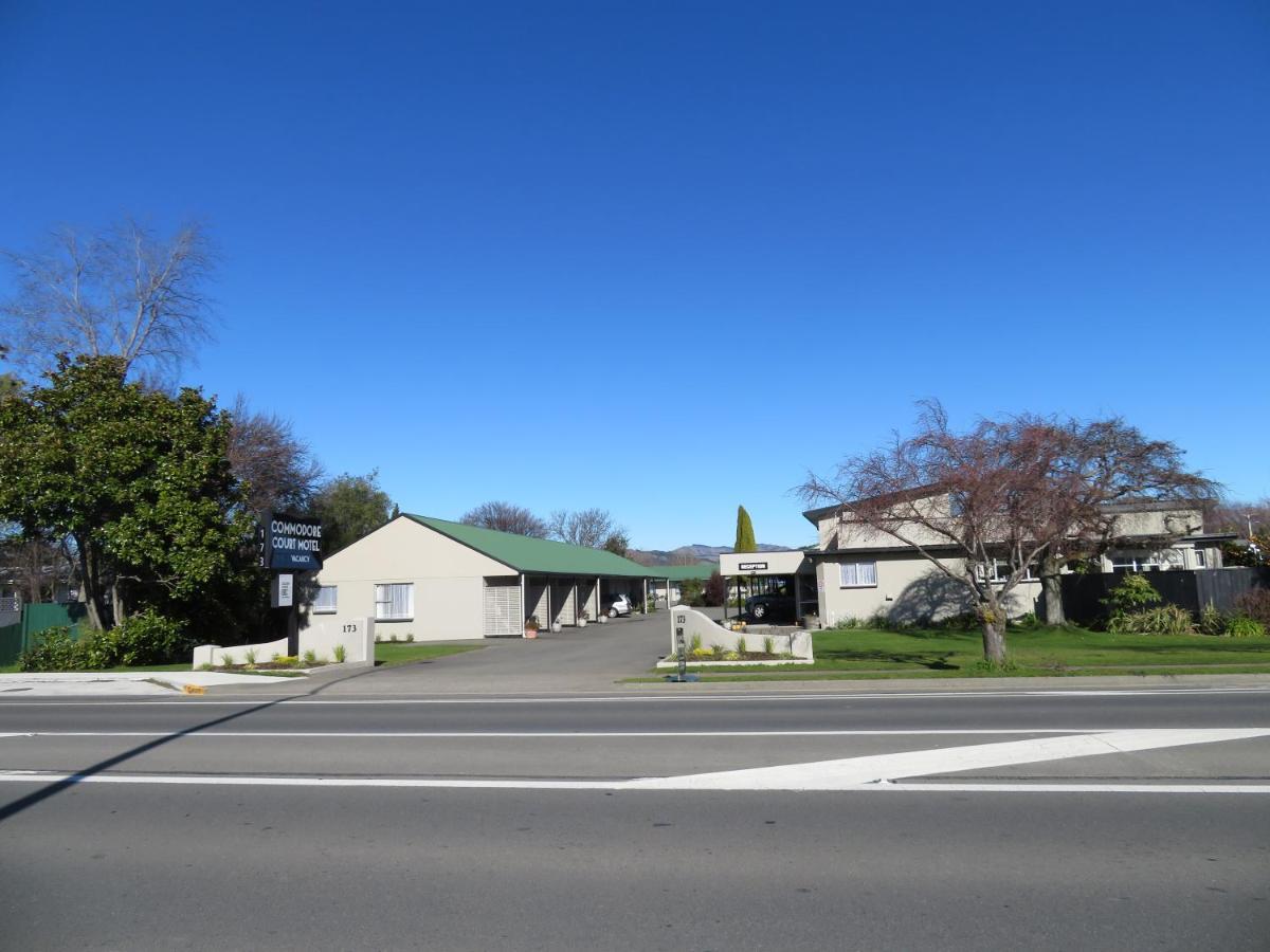 Commodore Court Motel